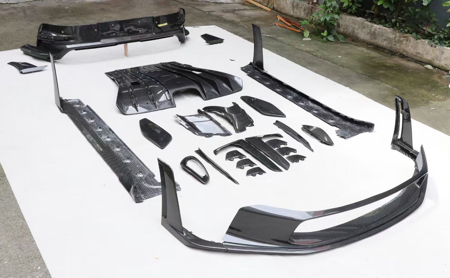 Porsche 992 Gt3Rs Dry Carbon Body Kit Rtuned Carbon