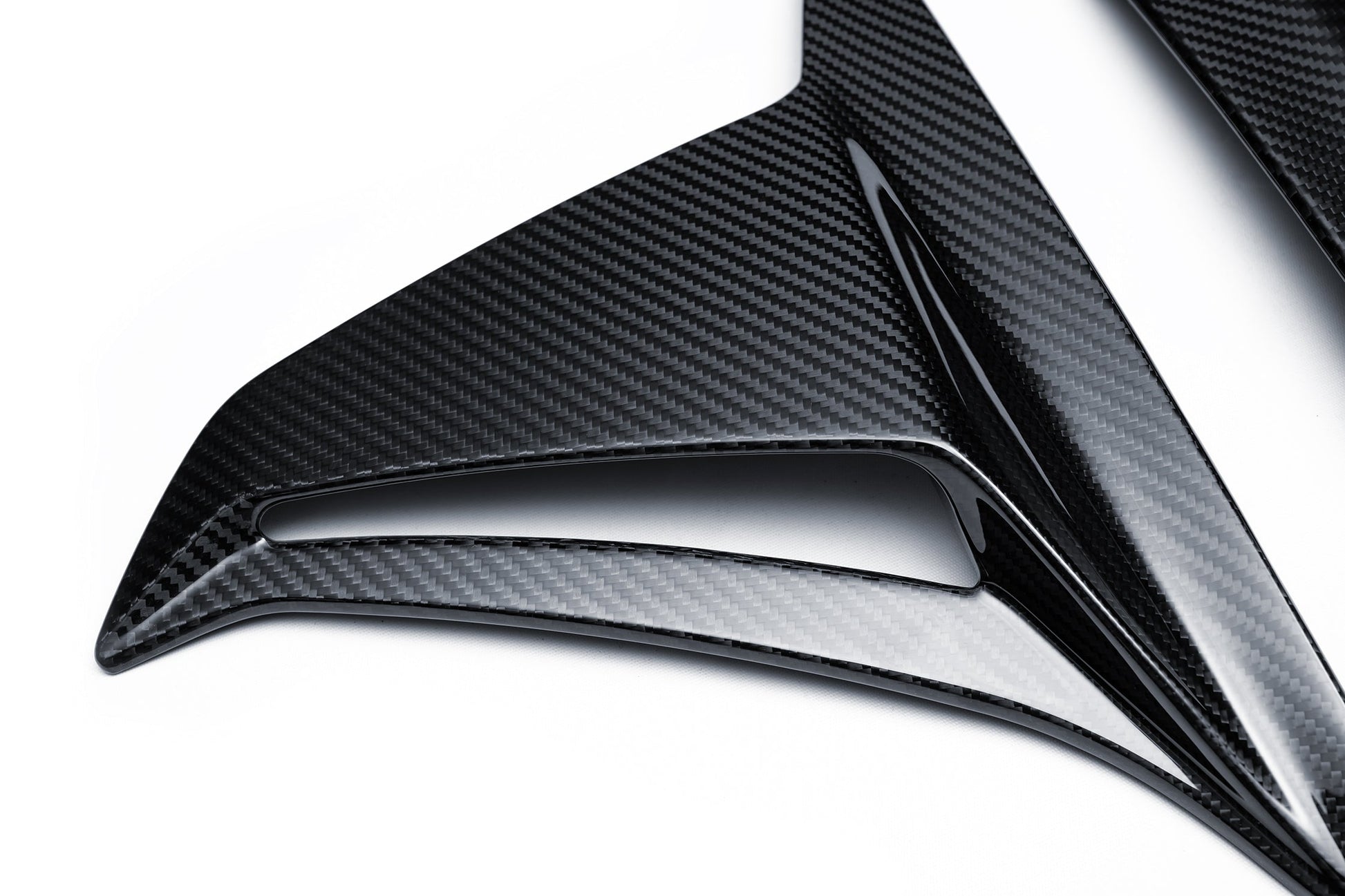 Lotus Emira Front Bumper Spats Dry Carbon Rtuned Carbon Close Up